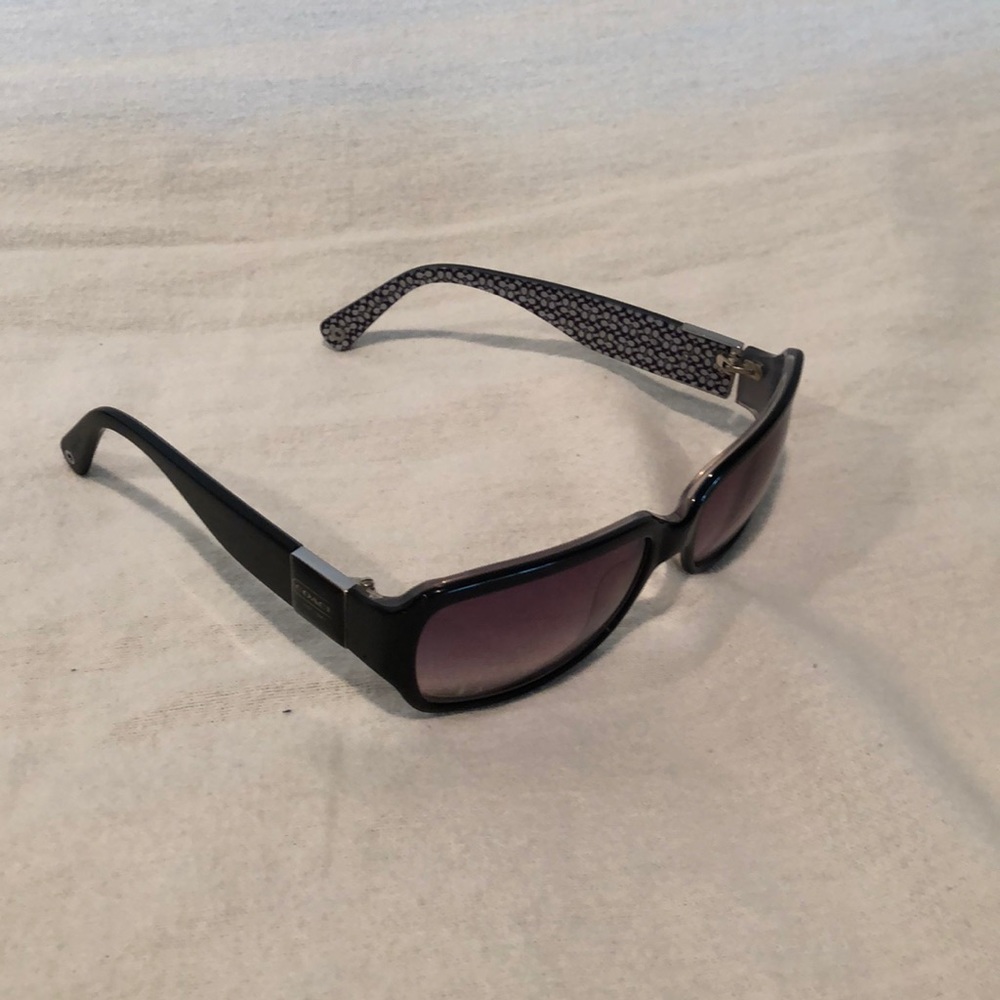 Coach sunglasses black gradient coach logo